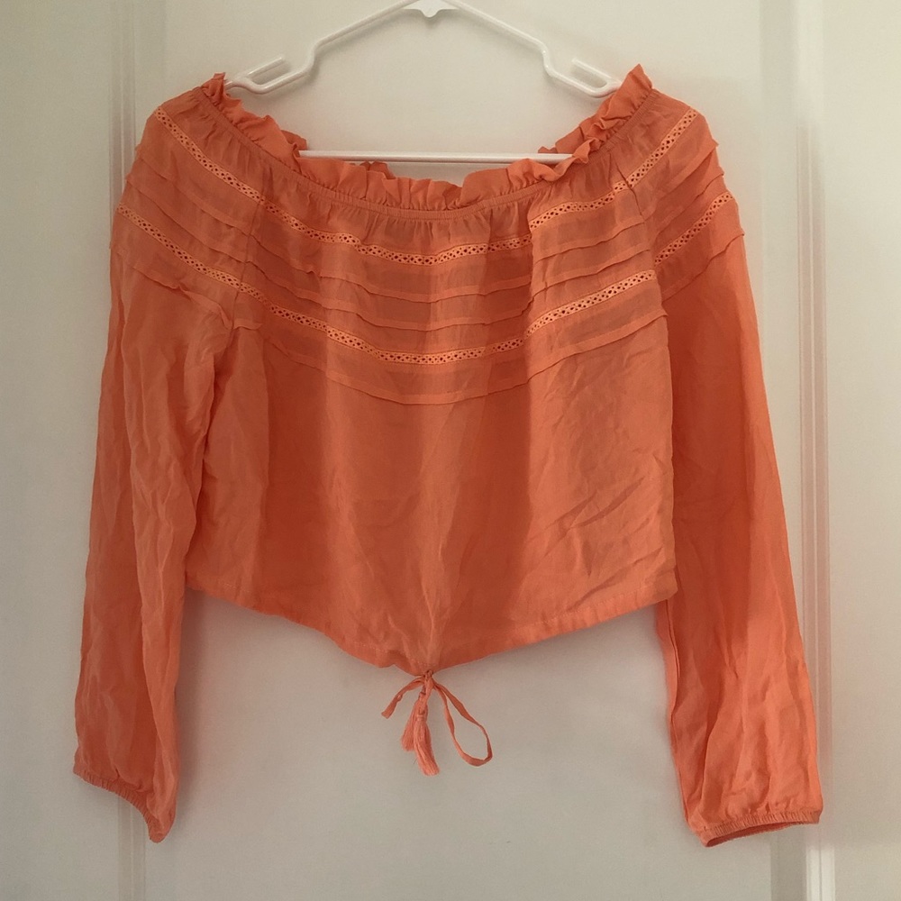Kilia off-shoulder top